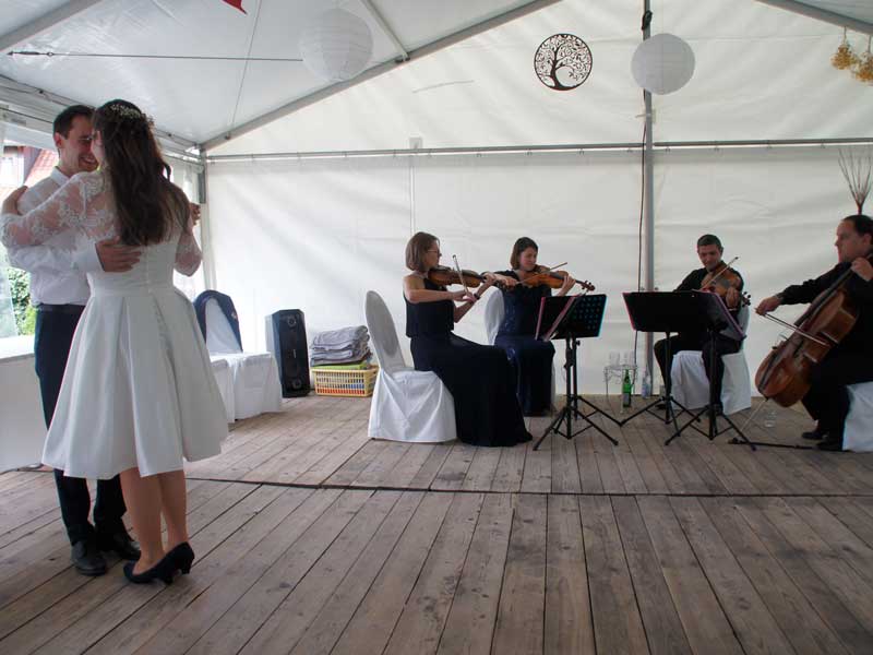 Hochzeitstanz mit dem Streichquartett